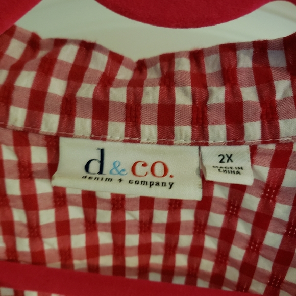 3/4 sleeve Denim & Co red & white check blouse - Picture 3 of 4